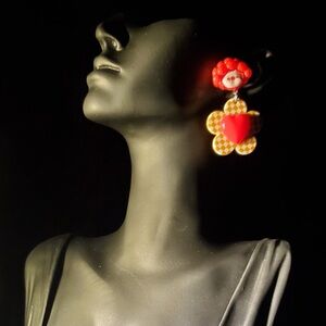 Queen of Red Hearts Yellow Flower Checkerboard Silver Earrings